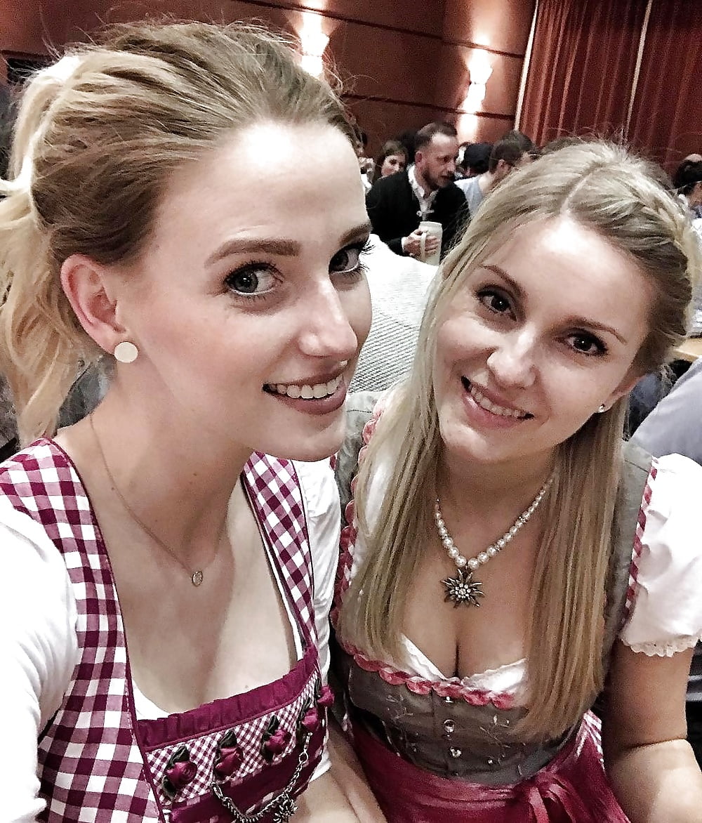 Sexy Dirndl Girls 150 11