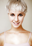 Chebo, short-haired slender beauty 4