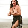 Lisa Appleton beach topless oct 2017 24